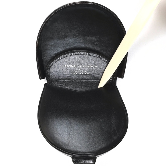 Aspinal of London Horseshoe Coin Holder - Picture 4 of 4